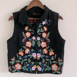 NWT Embroidered Floral / Plaid Vest